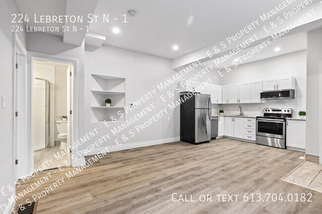 Building Photo - 224 Lebreton St N