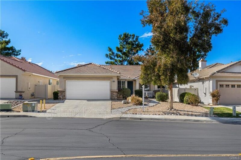 Foto principal - 14549 Everest Way