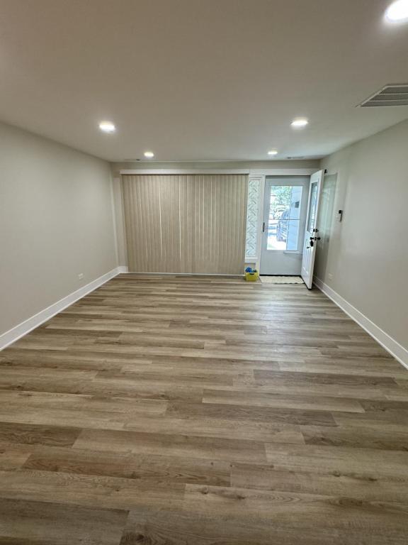 Building Photo - 1707 Winthrop Ln