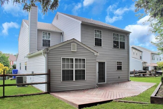 Building Photo - Delightful 4 Bedroom/3 Bath, 1-Car Garage ...