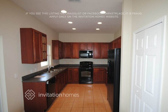 Foto del edificio - 3575 Somerset Cir