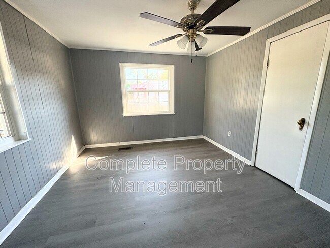 Foto del edificio - 3533 Jefferson Ave SW