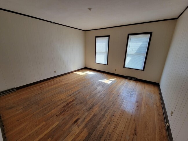 Building Photo - 63 Whiting St