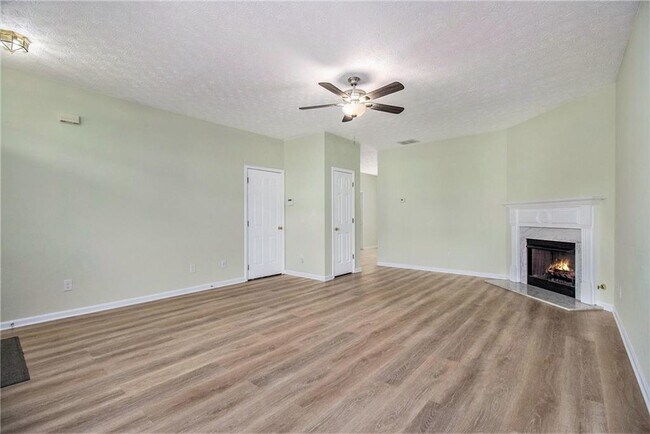 Building Photo - 3012 Kentmere Dr