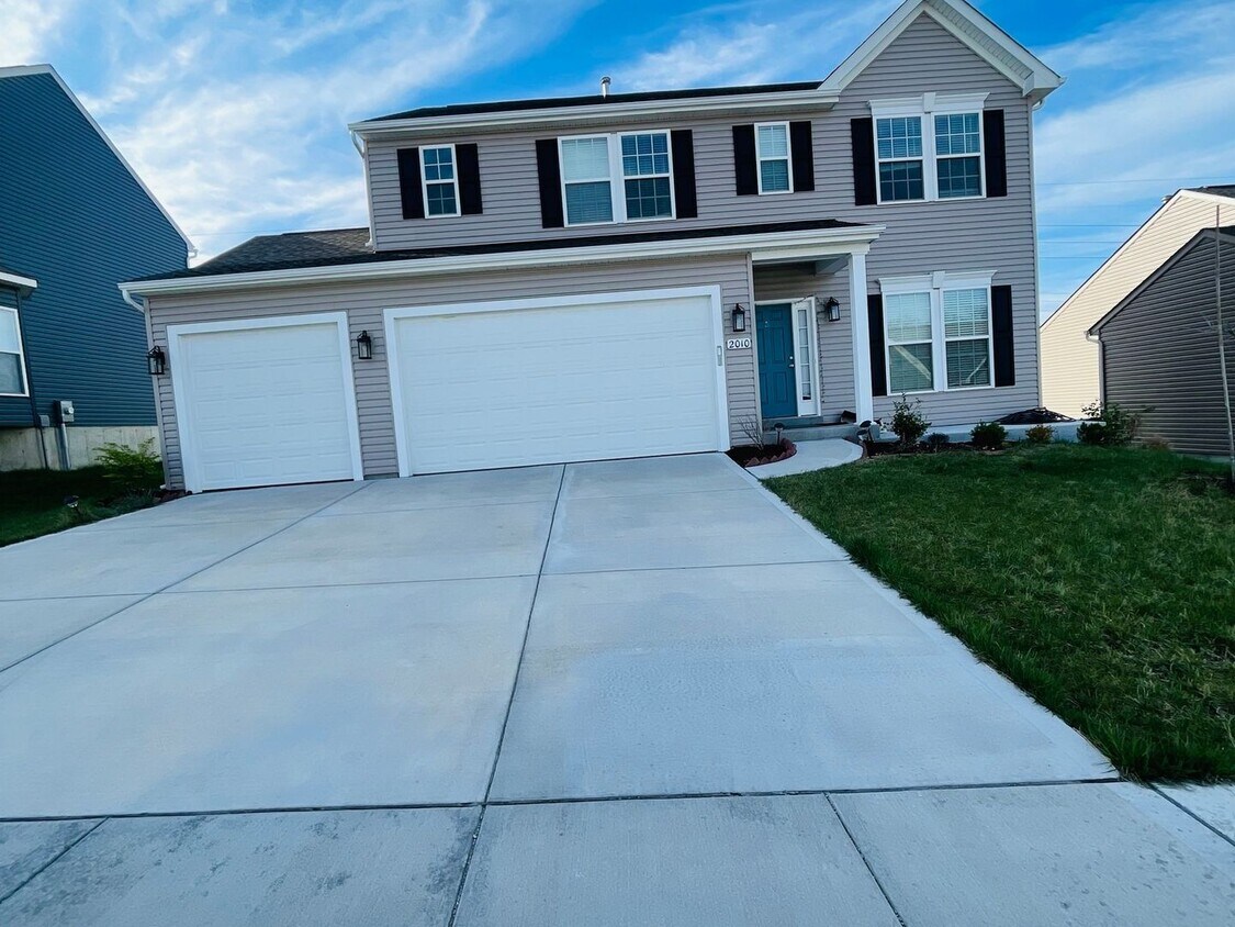 2010 Wyndgate Meadows Dr, Lake Saint Louis, MO 63367 House Rental in