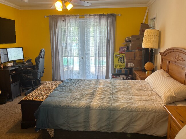 Foto del edificio - 3013 SE Wake Rd