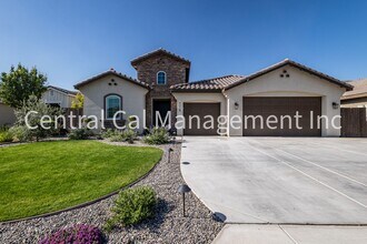 Building Photo - 9029 Almond Creek Dr