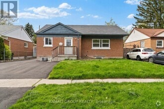 Building Photo - 76 Admiral Rd