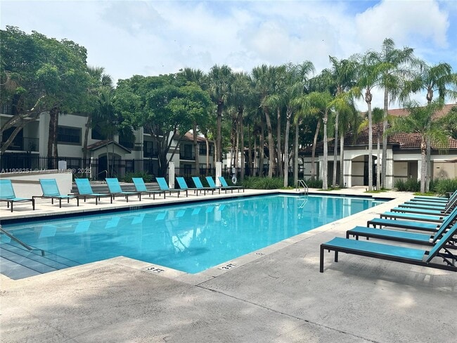 Foto del edificio - 650 S Park Rd