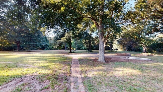 Building Photo - 3881 Gober Rd