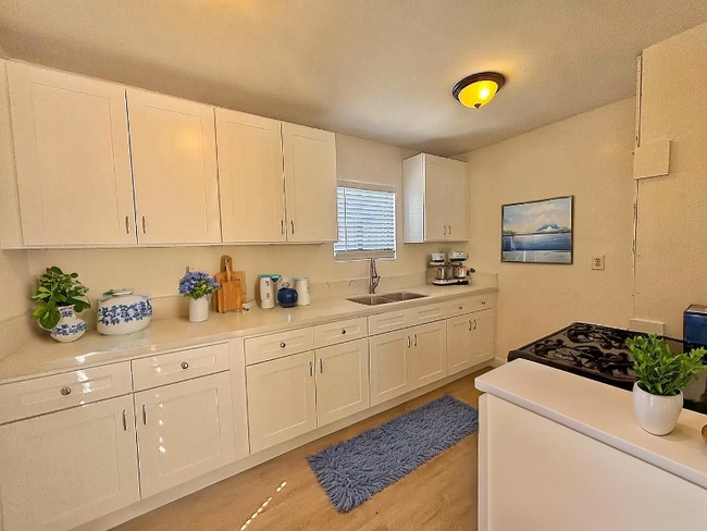 Photo - 2011 E Alondra Blvd Apartment