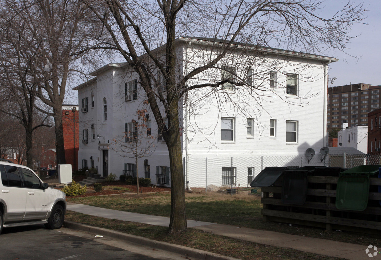 Primary Photo - Community Lodgings