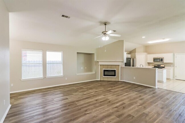 Building Photo - 4815 Chase More Dr