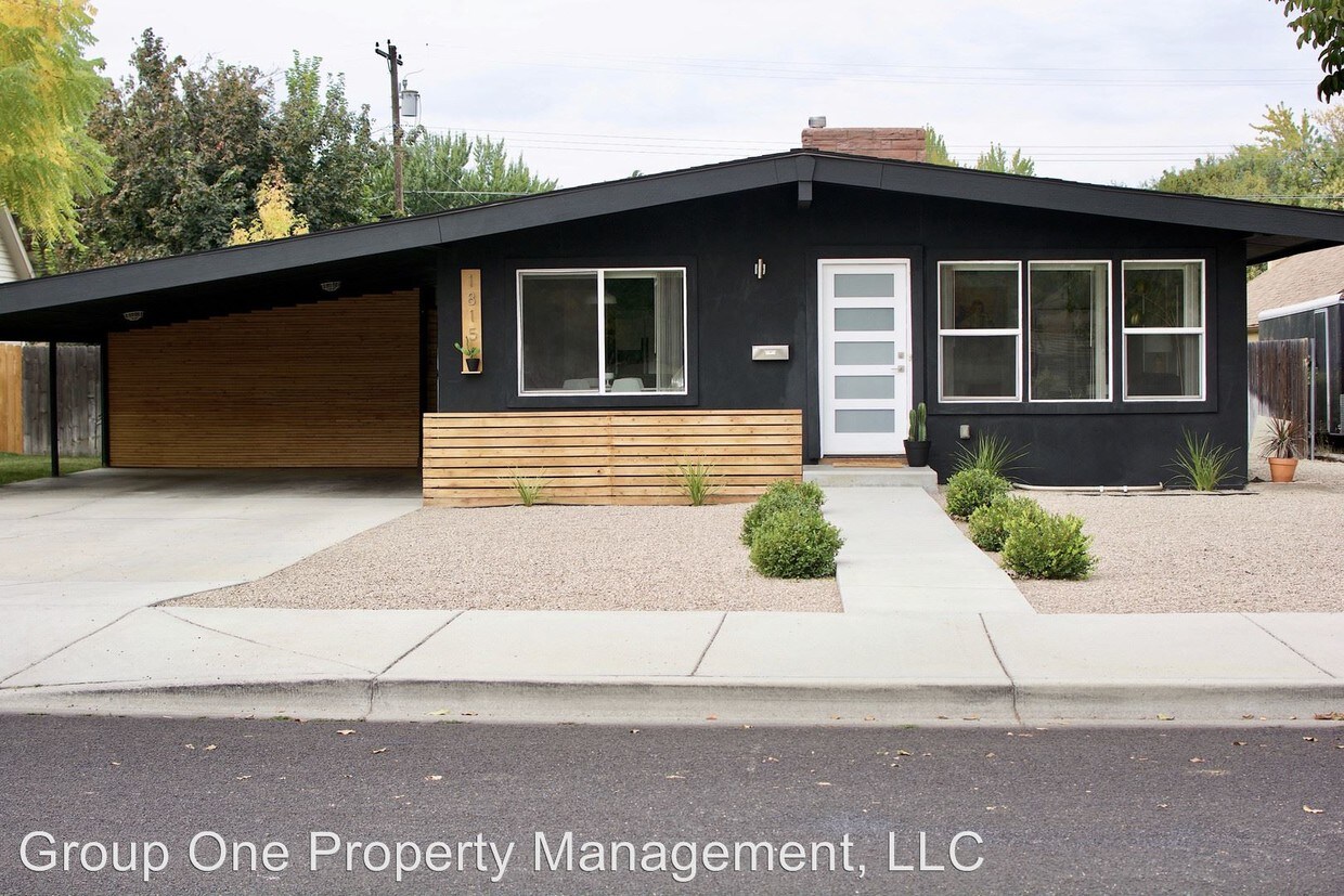 Foto principal - 3 br, 2 bath House - 1815 N. Curtis