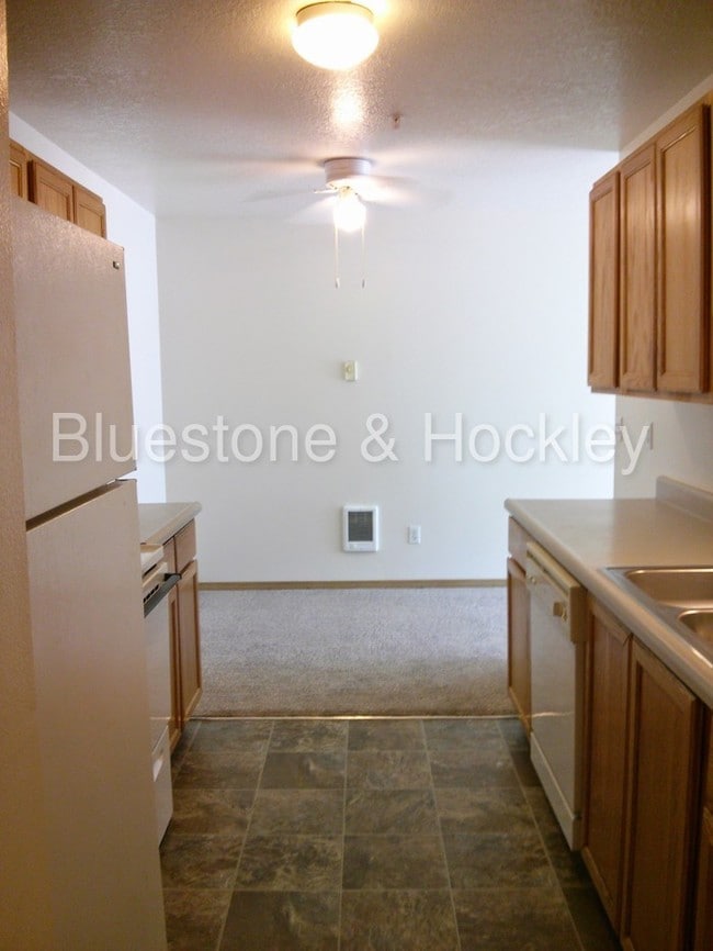 Building Photo - 4631 SW Luradel St