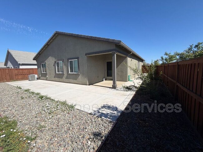 Foto del edificio - 1705 Orchid Ave