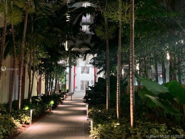 Foto del edificio - 104 SW 9th St