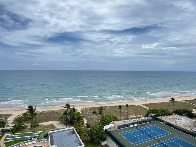 Foto del edificio - 5200 N Ocean Blvd
