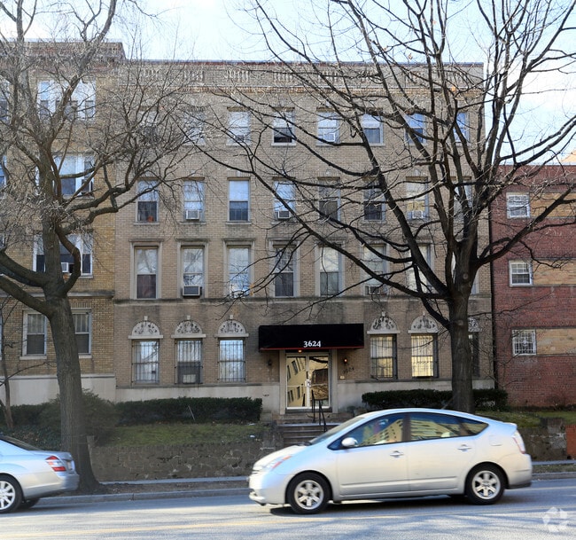 Primary Photo - 3624 Connecticut Ave NW