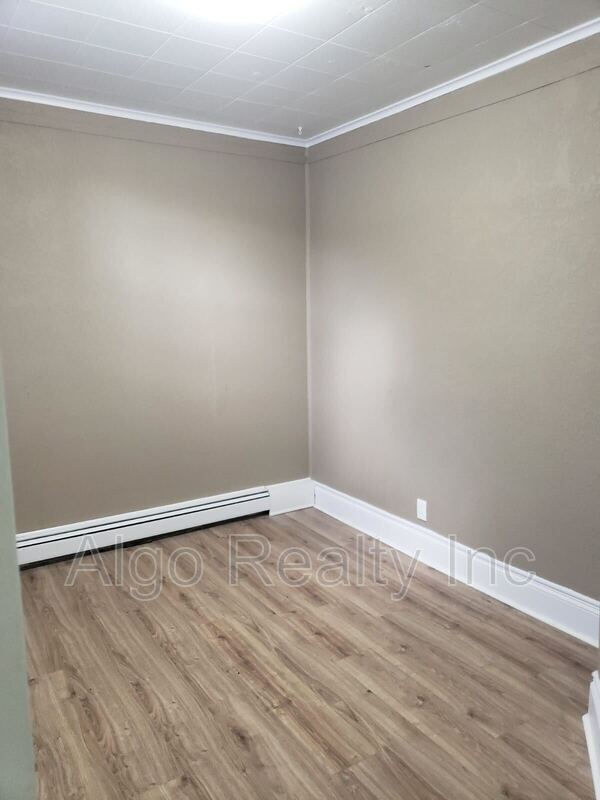 Foto del edificio - 1012 7th St E