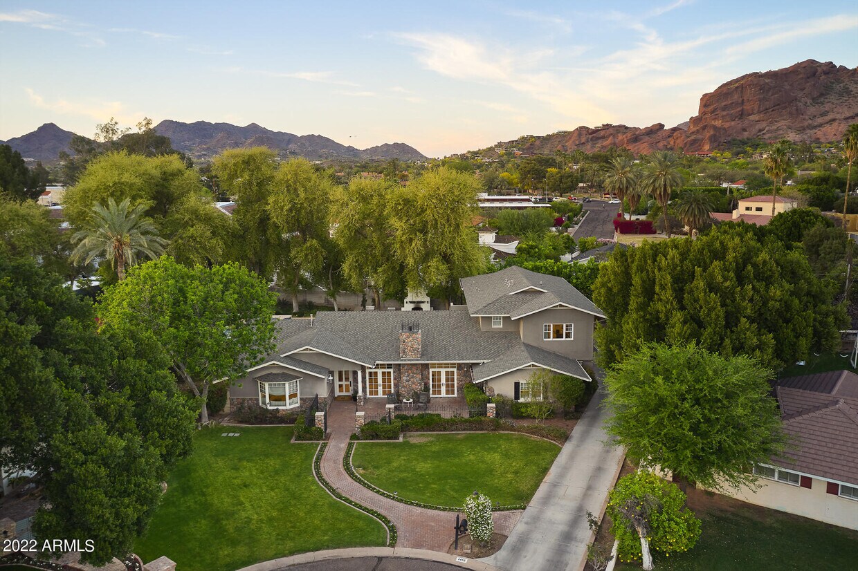 4456 E Calle Del Norte, Phoenix, AZ 85018 House for Rent in Phoenix, AZ