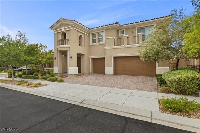 Building Photo - 11 Carolina Cherry Dr