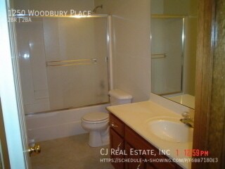 Foto del edificio - 1250 NW Woodbury Pl