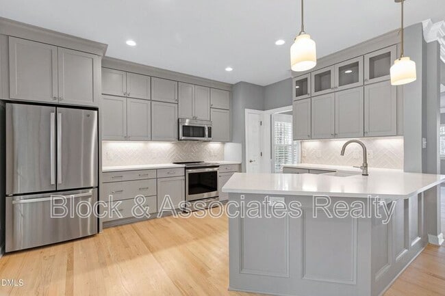 Building Photo - 100 Kirkeenan Cir