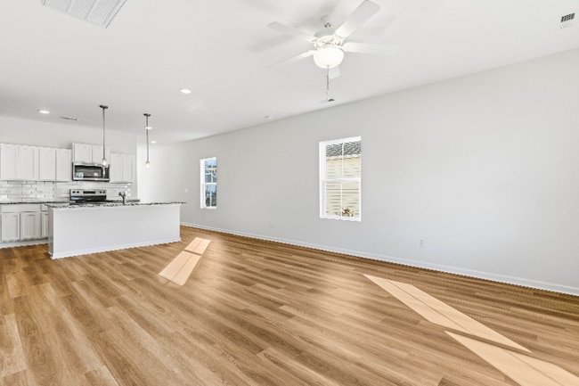 Building Photo - 99 Cobbler Wy