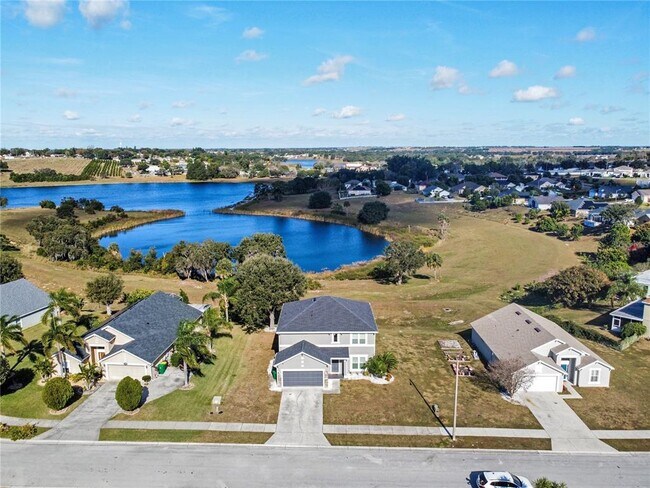 Foto del edificio - 1405 Vista del Lago Blvd