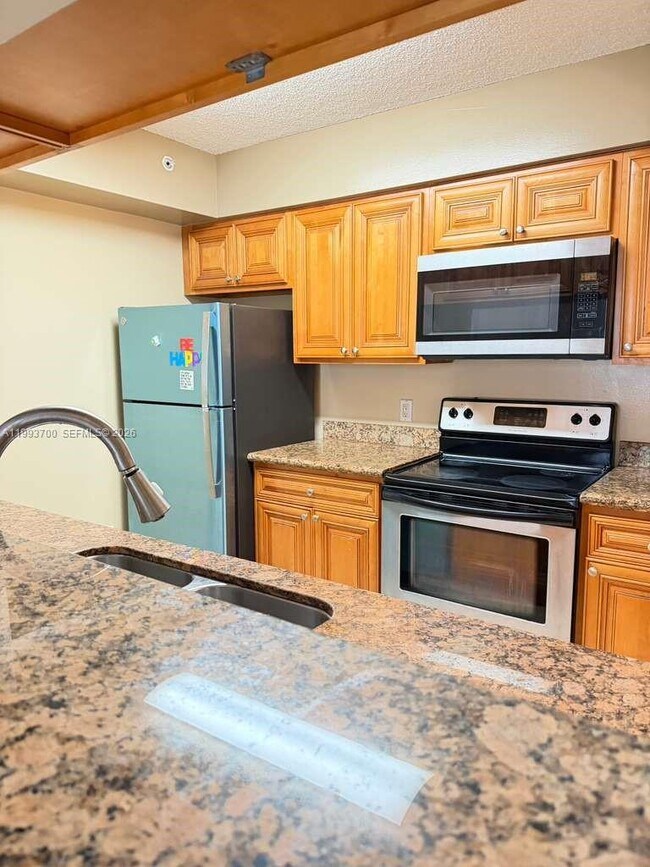 Foto del edificio - 12124 St.Andrews Pl