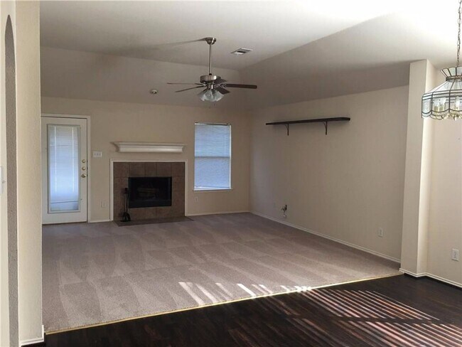 Foto del edificio - Adorable 1-Story Home in Paloma Creek – Denton ISD!