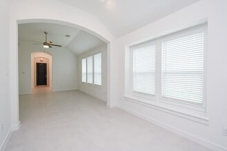 Building Photo - 5115 Murillo Dr Building Photo - 5115 Murillo Dr