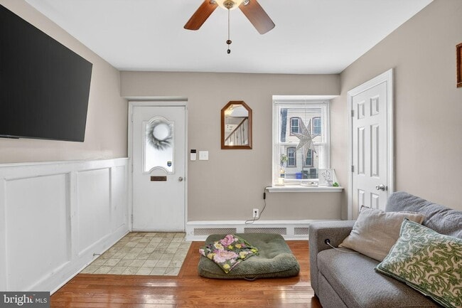 Building Photo - 4743 Umbria St