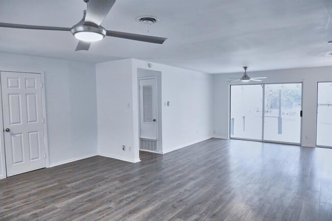 Building Photo - 2402 Ware Rd