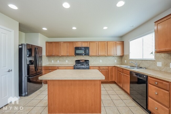 Building Photo - 3803 Browning Bluff