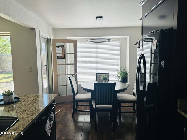 Foto del edificio - 11994 Francis Scobee Dr