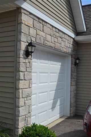 Foto del edificio - 3 bedroom, 2.5 bath Condo: Stoneview Neighborhood in Ellettsville! Available NOW!!