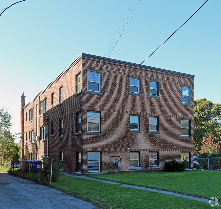 1980 King St E, Hamilton, ON L8K 1W2 Apartments 1980 King St E