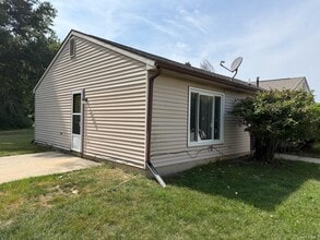 Building Photo - 519 Villa Park Ct