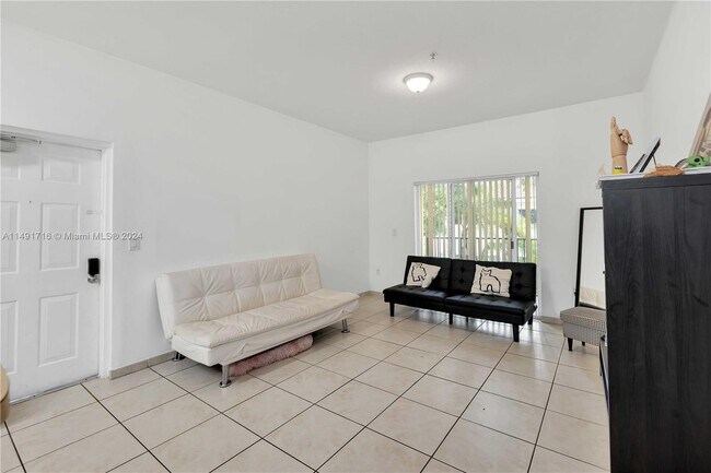 Building Photo - 7210 NW 114th Ave