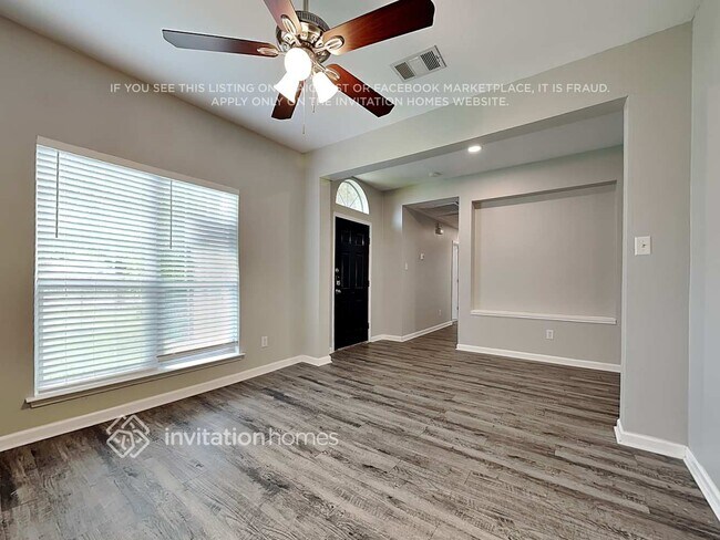 Foto del edificio - 205 Falling Leaves Trail