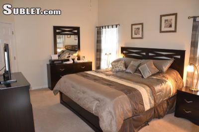 Foto del edificio - 17416 Silver Creek Ct