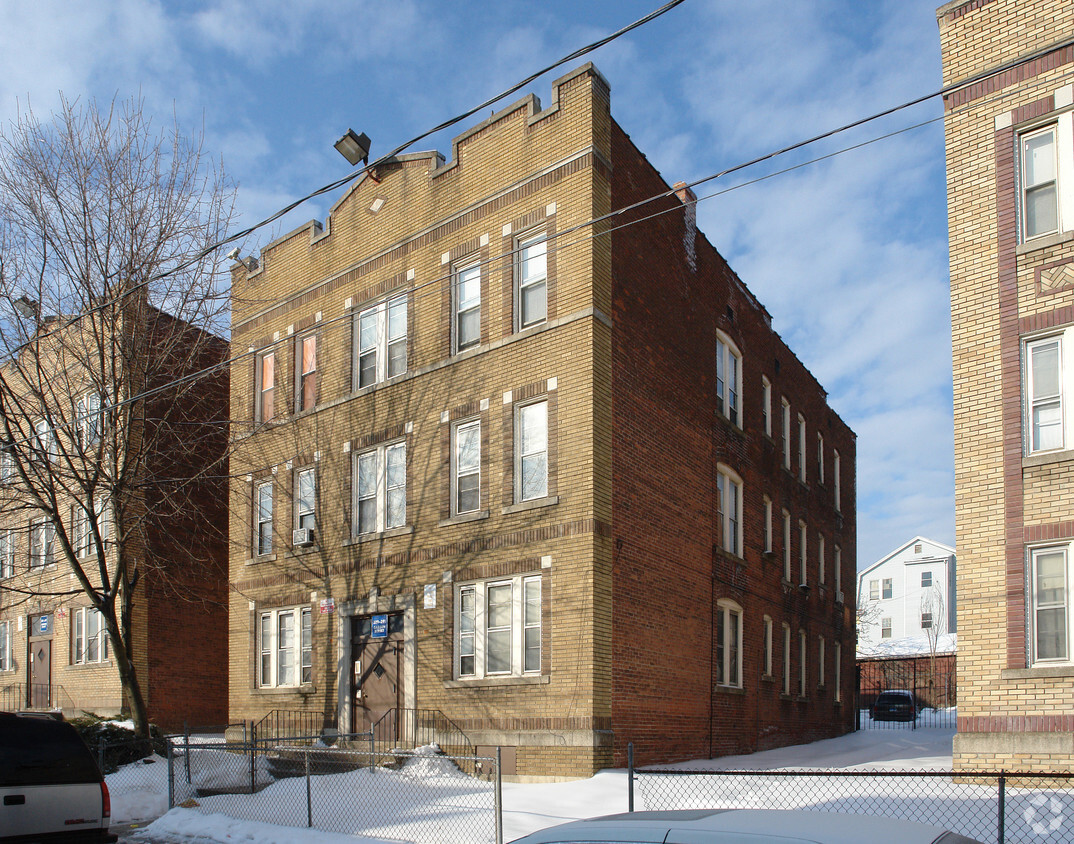 Primary Photo - The Hartford Communities