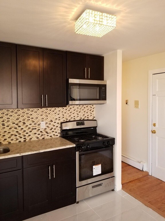 Foto del edificio - 131 Beach 121st St
