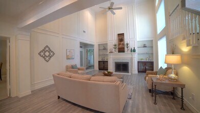 Building Photo - 3406 Kingsway Ct