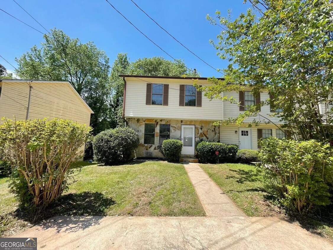 Foto principal - 4030 Laurie Jo Dr SW