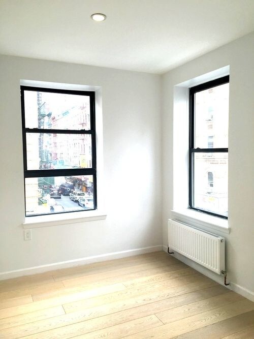Primary Photo - 55 Mott St