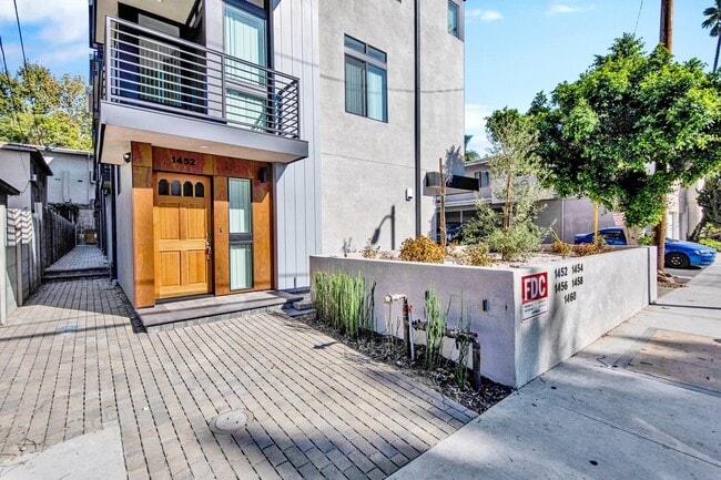 Building Photo - 1452 Butler Ave