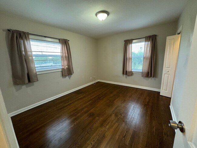 Foto del edificio - 1BR Apartment for Rent – Walk to Downtown Lake Worth, Beach & Golf